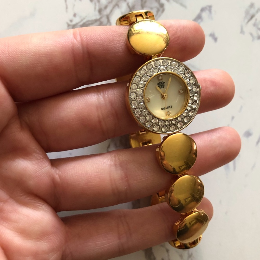EJ Quartz Gold Circle Watch